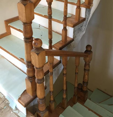 Küçük Çamlıca Eski Eser Merdiven ve Doğrama Uygulaması